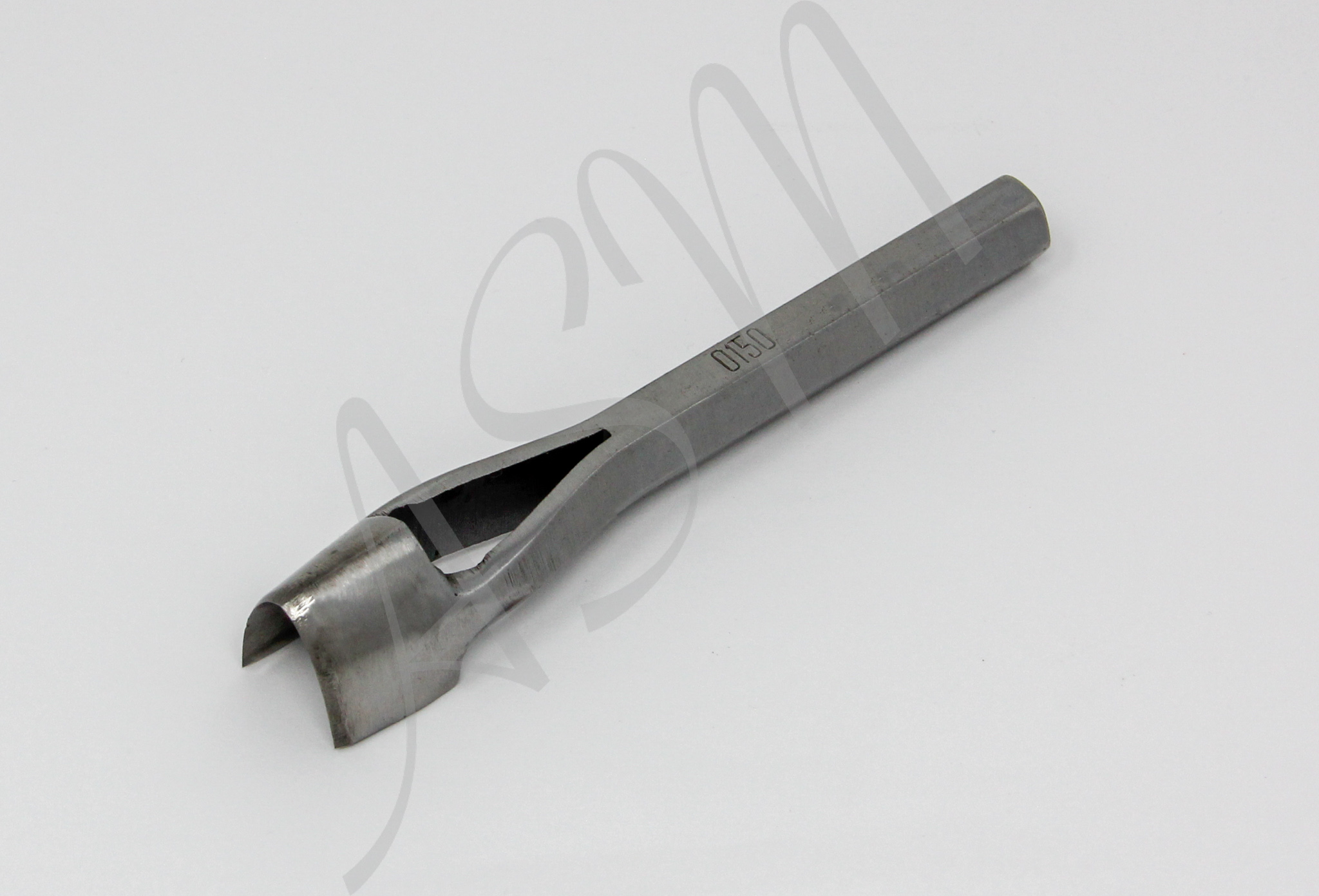 C.S. Osborne No. 0150 3/8" English Point Strap End Punch