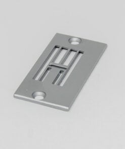 Alternative view of Singer 20U Needle Plate